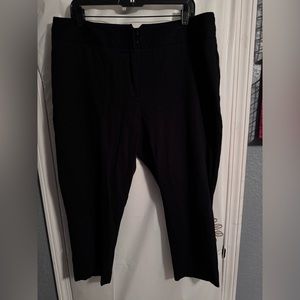 Very Nice EAST5TH Capri pants